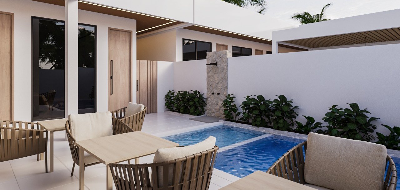 Private courtyard with plunge pool and dining